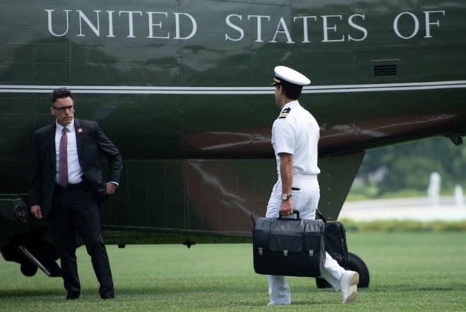 个总统「同款」手提箱只需6万8开元棋牌试玩每个CEO都需要一(图2)